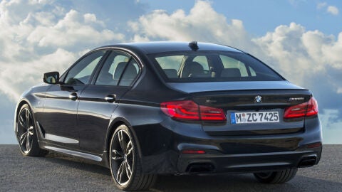 bmw_m550i_xdrive_sedan_18