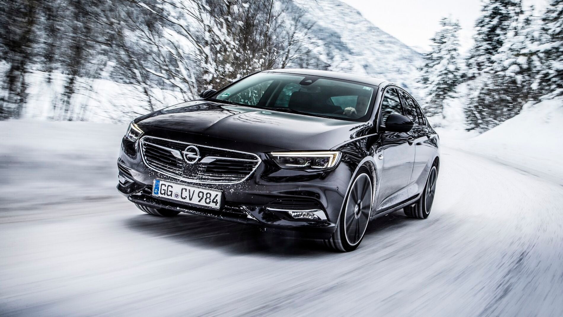 Opel_Insignia_5990_LR.jpg