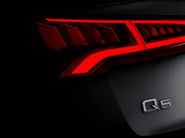 audiq5.jpg audiq5.jpg