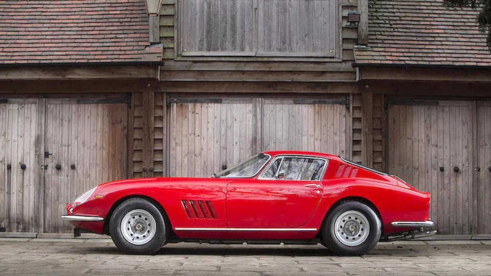FERRARI-275-BERLINETTA-2.jpg
