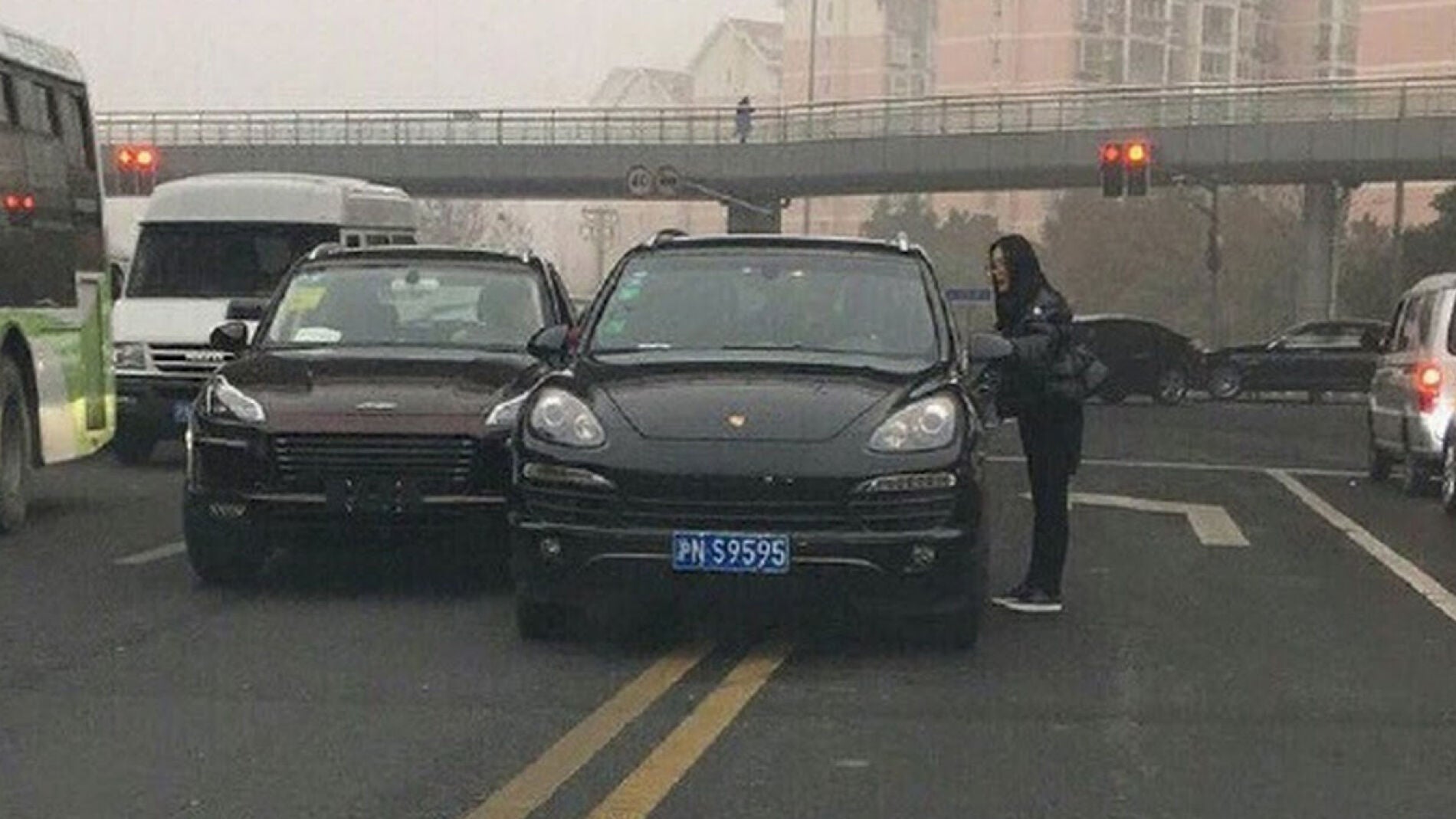 0porschevszotye.jpg