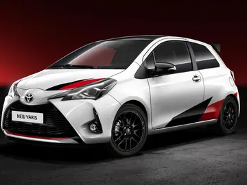 yaris.jpg yaris.jpg