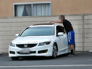 venganza-coche-mal-aparcado-2017-01.jpg venganza-coche-mal-aparcado-2017-01.jpg