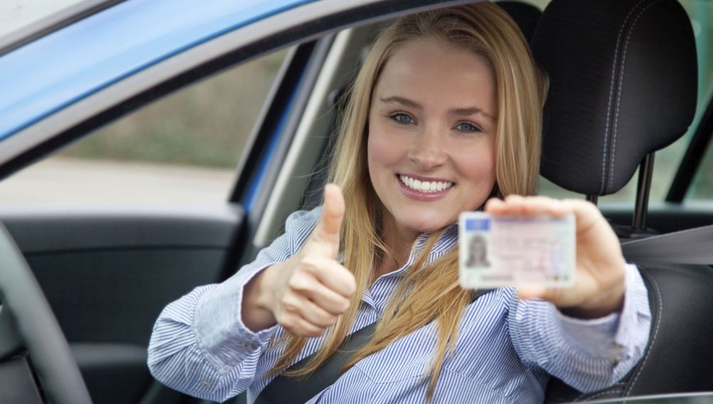 carnet-conducir-trafico-0617-01.jpg