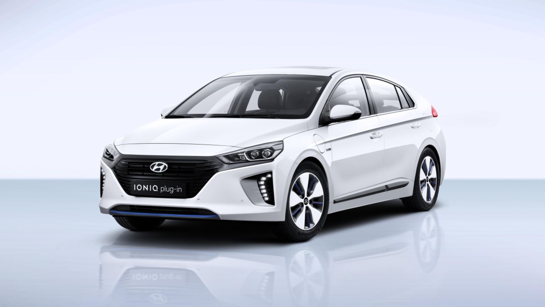 hyundai-ioniq-phev4.jpg