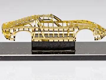 Lamborghini-Miura_oro-macizo_3.jpg Lamborghini-Miura_oro-macizo_3.jpg