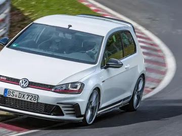 volkswagen-golf-gti-clubsport-s-record-nurburgring-2016-02.jpg volkswagen-golf-gti-clubsport-s-record-nurburgring-2016-02.jpg