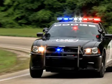 coche-policia-2016-01.jpg coche-policia-2016-01.jpg