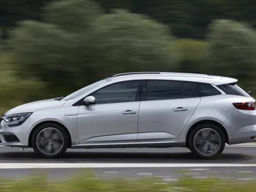 renault_megane_83.jpg renault_megane_83.jpg