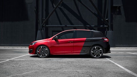 peugeot-308-gti-2015-92-1440px