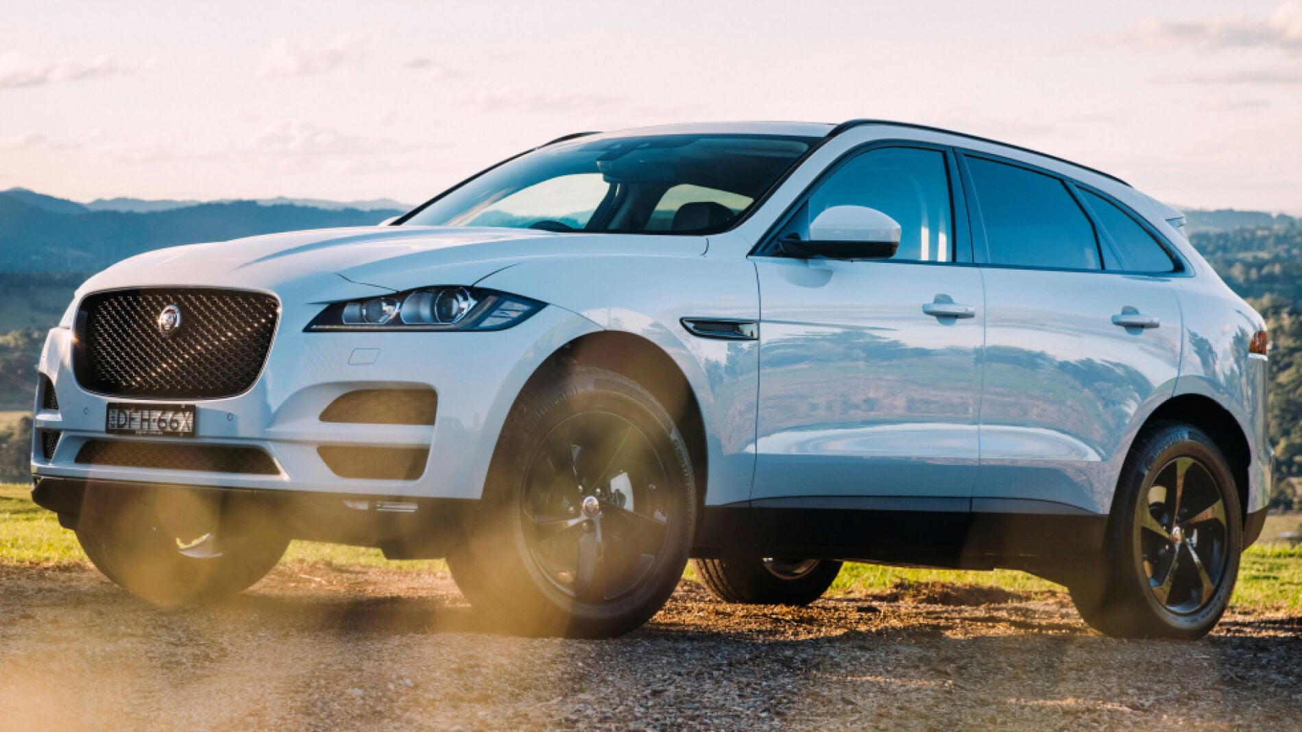 f-pace.jpg