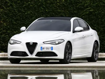 gama-alfa-romeo-giulia51.jpg gama-alfa-romeo-giulia51.jpg