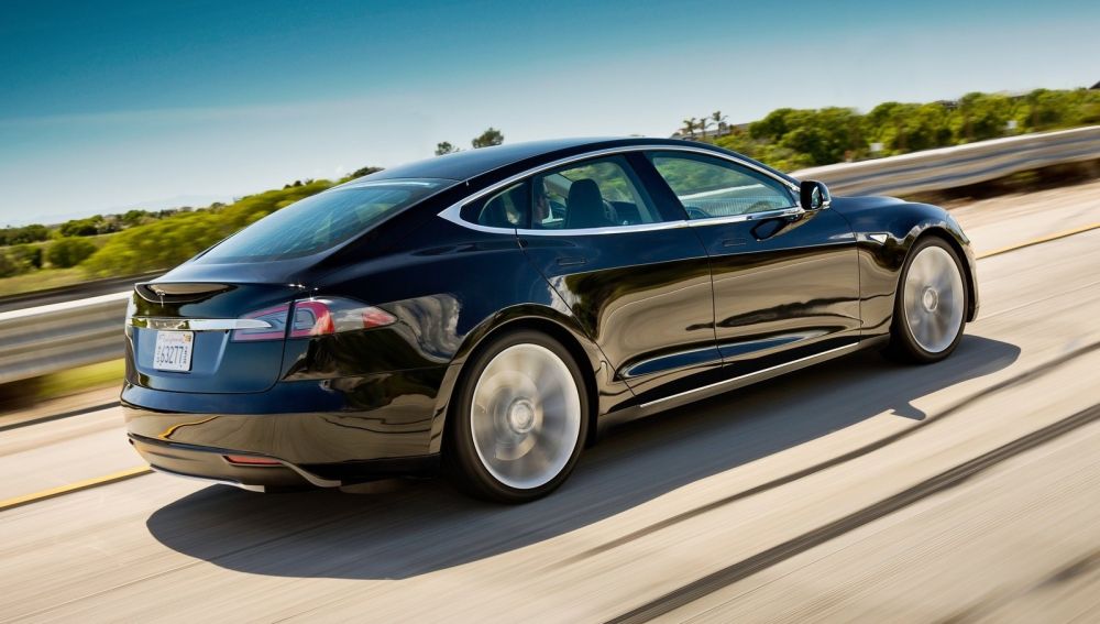 tesla-model-s-0216-02.jpg