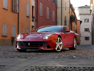 Ferrari-F12berlinetta_prensa_2.jpg Ferrari-F12berlinetta_prensa_2.jpg
