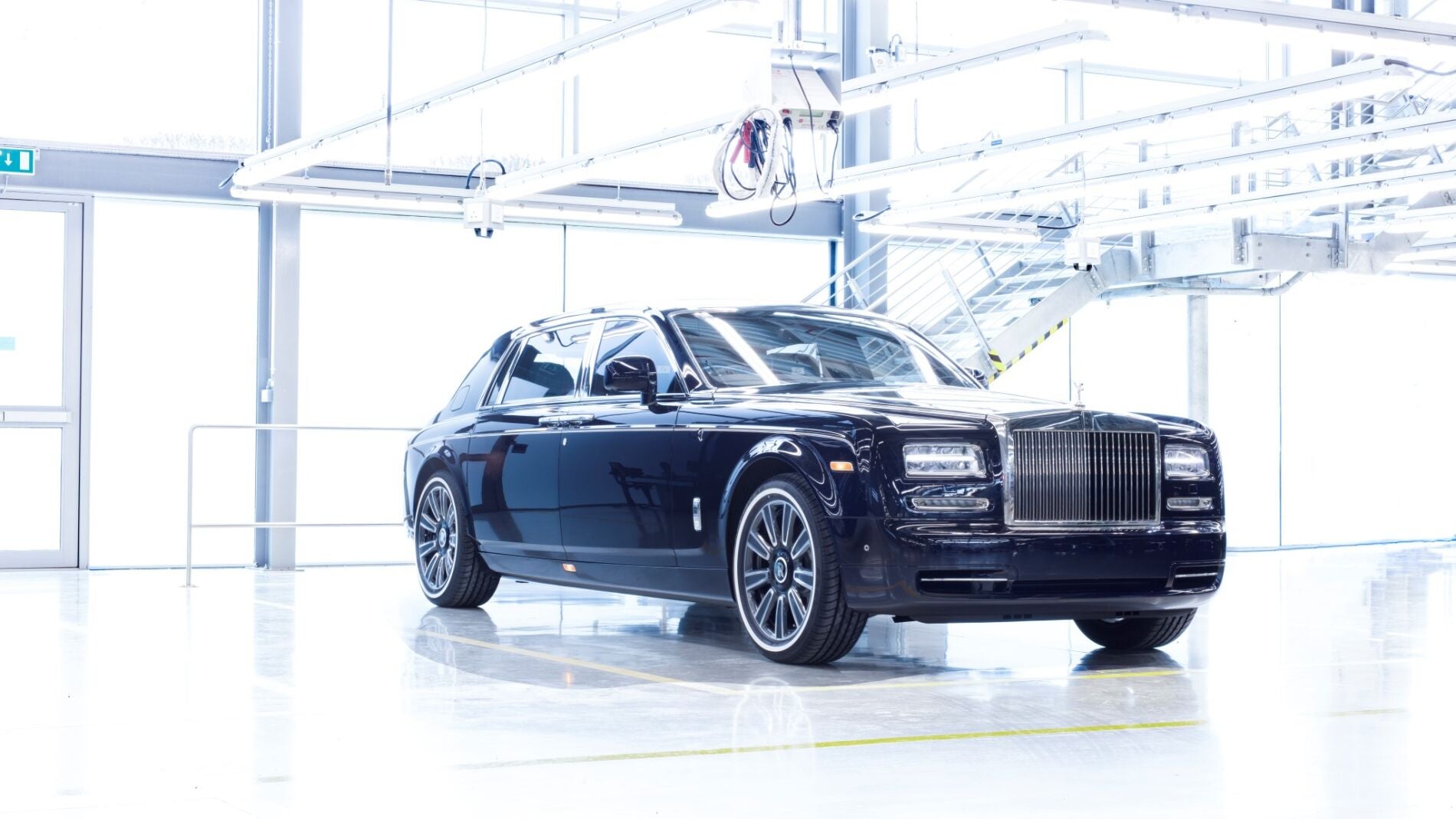 Rolls-Royce-Phantom-VII-unidad-final-one-off-6.jpg