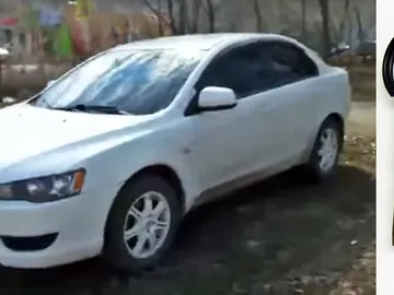 rusia-coche-mal-aparcado-granada-0417-01.jpg rusia-coche-mal-aparcado-granada-0417-01.jpg