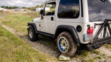 SMA_Tire_00001.jpg
