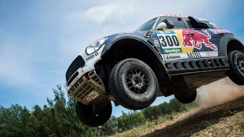 dakar-2016-peugeot-toyota-mini-1-cc