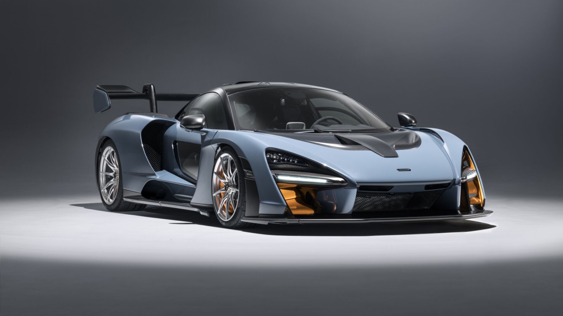 8904-McLaren-Senna-Victory-Grey-2.jpg