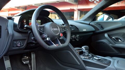 audi-r8-V10-Plus-clavero-1115-09