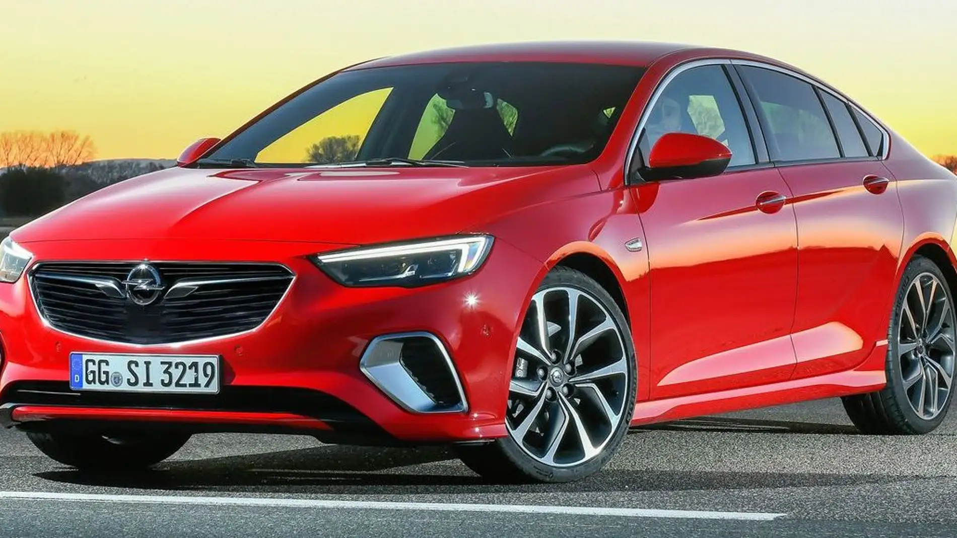 Toma de contacto con el Opel Insignia GSi: ¡así es el retorno a