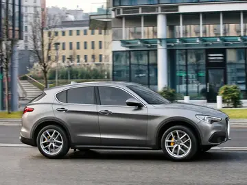 presentacion-alfa-romeo-stelvio-cc-1.jpg presentacion-alfa-romeo-stelvio-cc-1.jpg