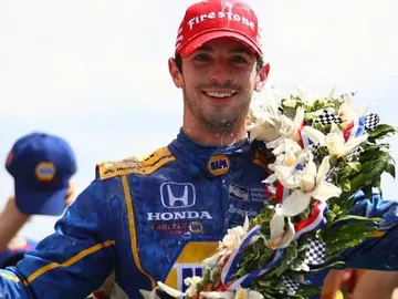 AlexanderRossiGanador2016Indy500.jpg AlexanderRossiGanador2016Indy500.jpg