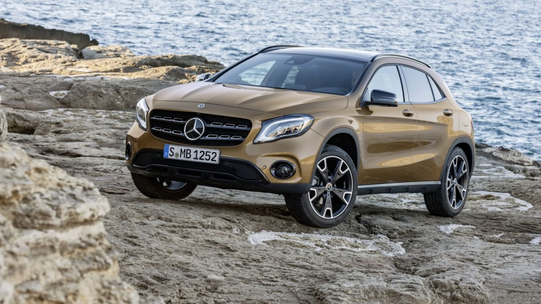 mercedes-gla41.jpg