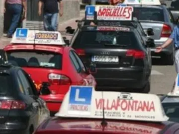 Comprueba si a día de hoy aprobarías el examen del carnet de conducir Comprueba si a día de hoy aprobarías el examen del carnet de conducir