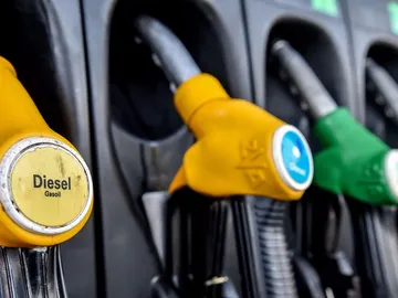 Imagen de archivo de una gasolinera Imagen de archivo de una gasolinera