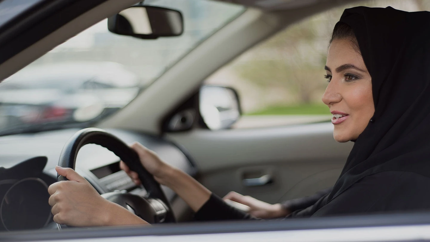 mujer-coche-arabia-saudi-0917-01 mujer-coche-arabia-saudi-0917-01