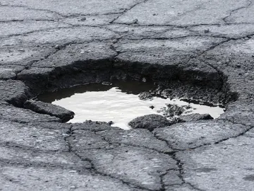 bache-carretera-1017-01.jpg bache-carretera-1017-01.jpg