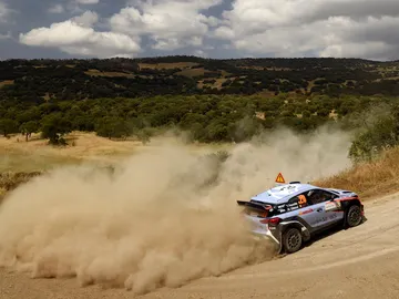 neuville-sardinia-2016.jpg neuville-sardinia-2016.jpg