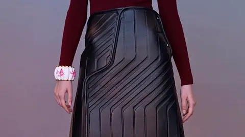 balenciaga-car-e15093602148691.jpg balenciaga-car-e1509360214869