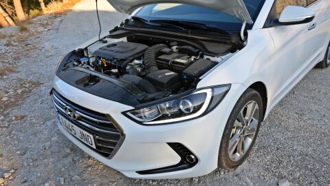 hyundai-elantra-prueba-david-clavero-2016-010