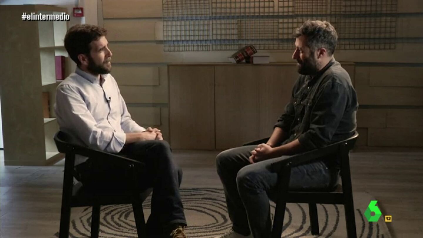 Nacho Carretero, autor de 'Fari&ntilde;a': "Se dice que a Rajoy le alejaron de Pontevedra por plantarse contra la conexi&oacute;n del PP gallego y el narcotr&aacute;fico"