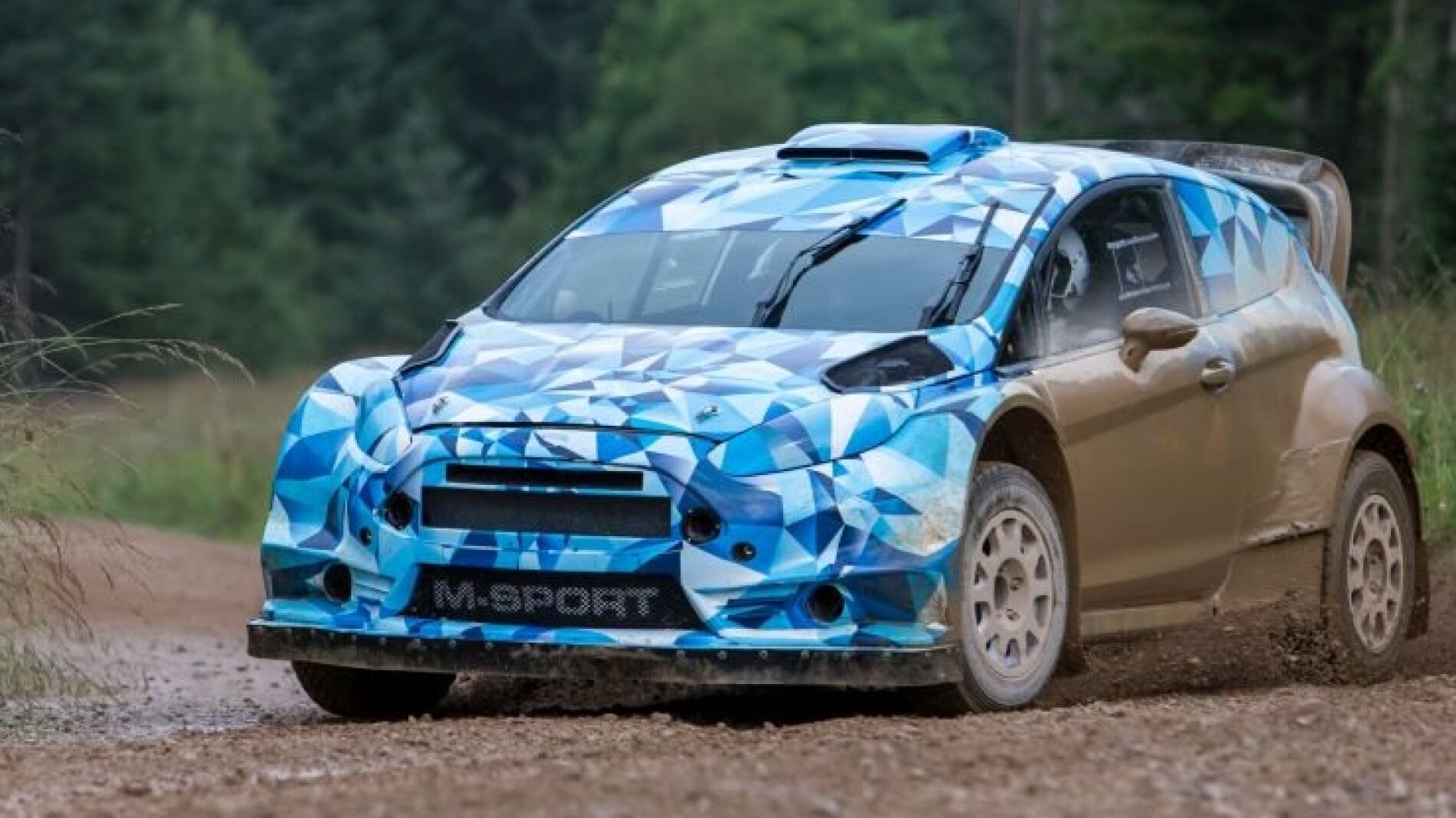 ford-fiesta-rs-wrc-2017-cc-1.jpg