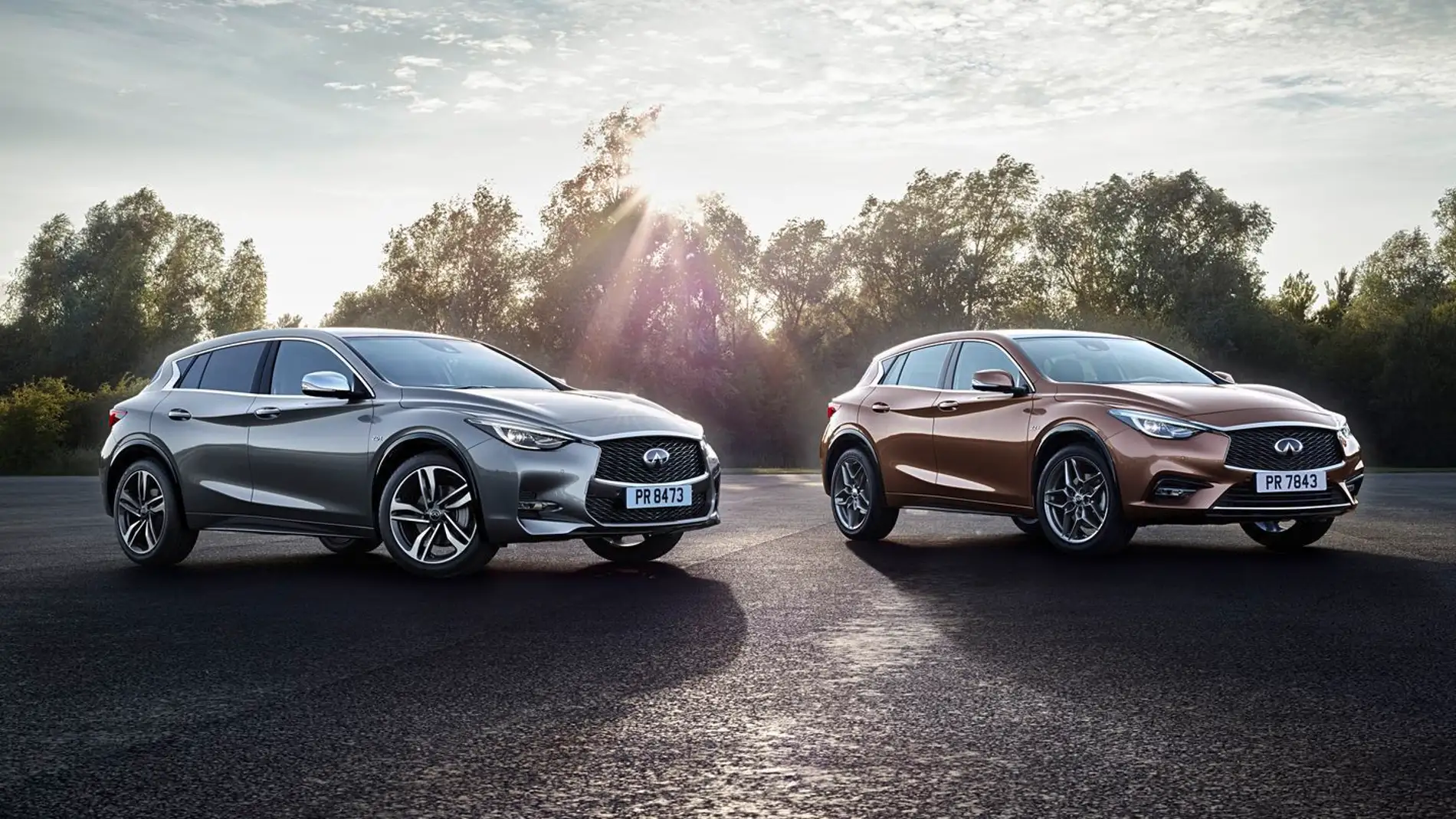 infiniti-q30-2016-2.jpg