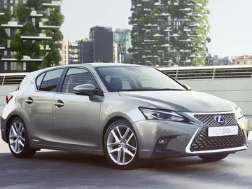 lexus_ct_200h_99.jpg lexus_ct_200h_99.jpg