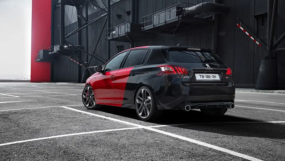 peugeot-308-gti-2015-83-1440px.jpg