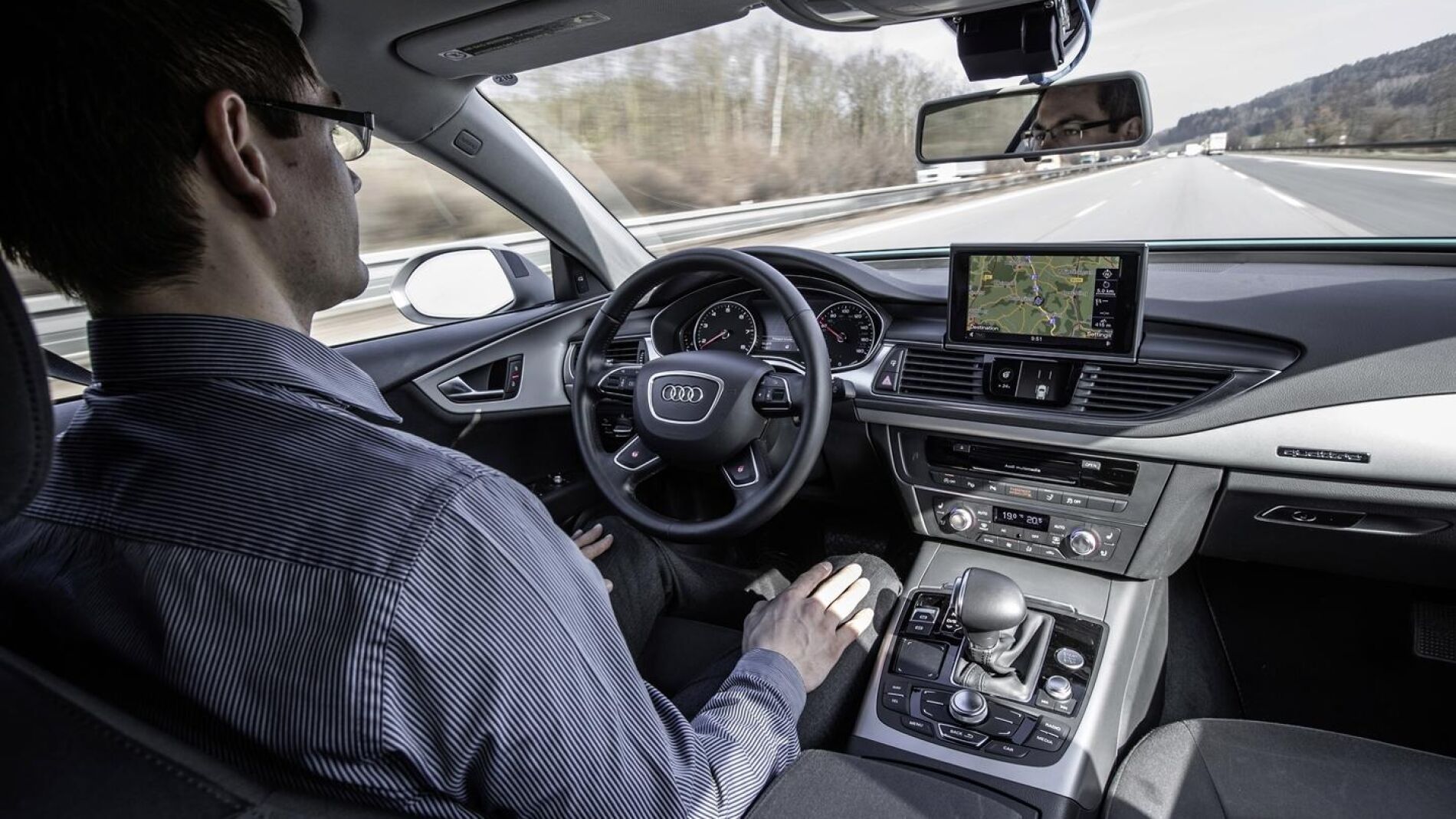 audi-conducci%C3%B3n-aut%C3%B3noma-110315-02.jpg