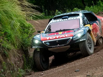 dakar-2016-peugeot-toyota-mini-cc.jpg dakar-2016-peugeot-toyota-mini-cc.jpg