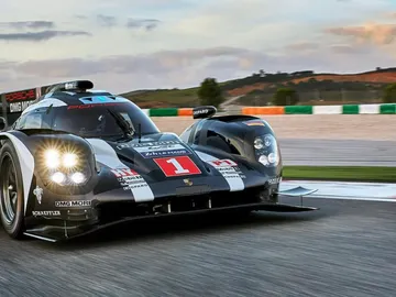 Porsche-919-hybrid-lmp1-wec-2016-cc.jpg Porsche-919-hybrid-lmp1-wec-2016-cc.jpg