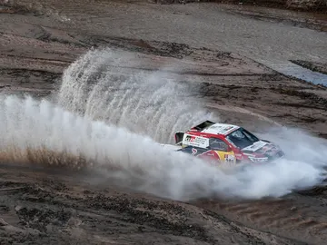 CC-Attiyah-Etapa-12-Dakar-2018.jpg CC-Attiyah-Etapa-12-Dakar-2018.jpg