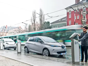 renault-ZOE24.jpg renault-ZOE24.jpg