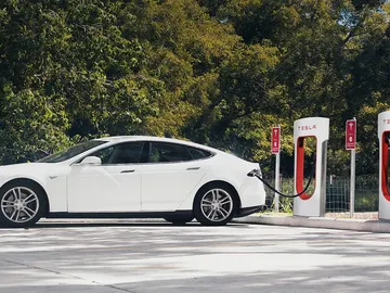 tesla-recarga-espana-2016-02.jpg tesla-recarga-espana-2016-02.jpg