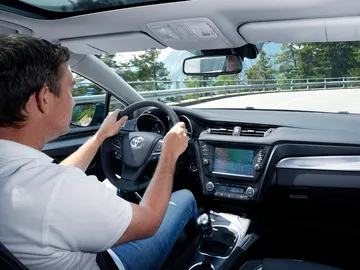 toyota-app-smartphone-2016-01.jpg toyota-app-smartphone-2016-01.jpg