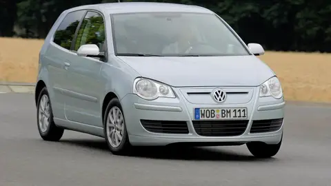 2006-volkswagen-polo-blue_1600x0w 2006-volkswagen-polo-blue_1600x0w