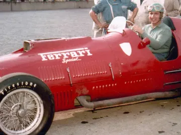 AlbertoAscariFerrari375Indy500_1952.jpg AlbertoAscariFerrari375Indy500_1952.jpg