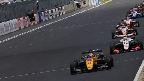 Mitsunori Takaboshi F3 Japón Okayama 2017